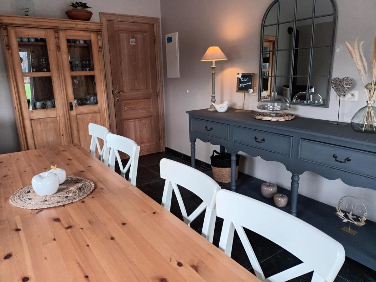 Le Relais De La Motte Panzió Soignies Kültér fotó